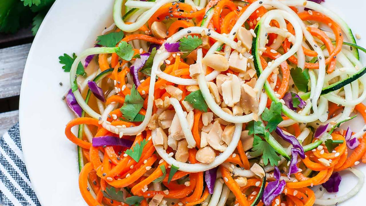 overhead shot of spiralized vegetable salad 